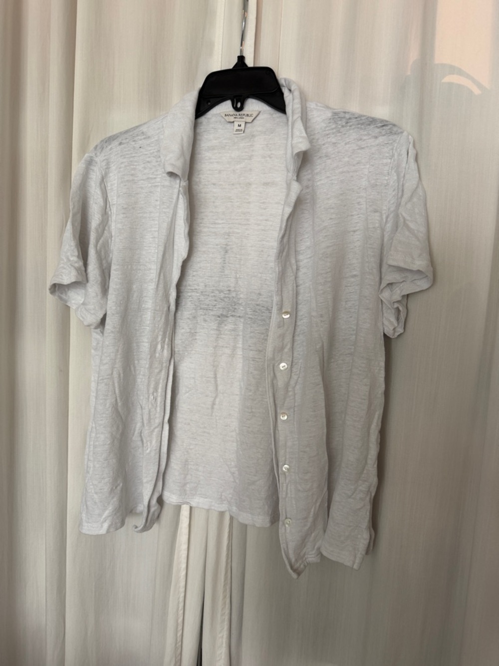Banana Republic white linen short sleeve button down